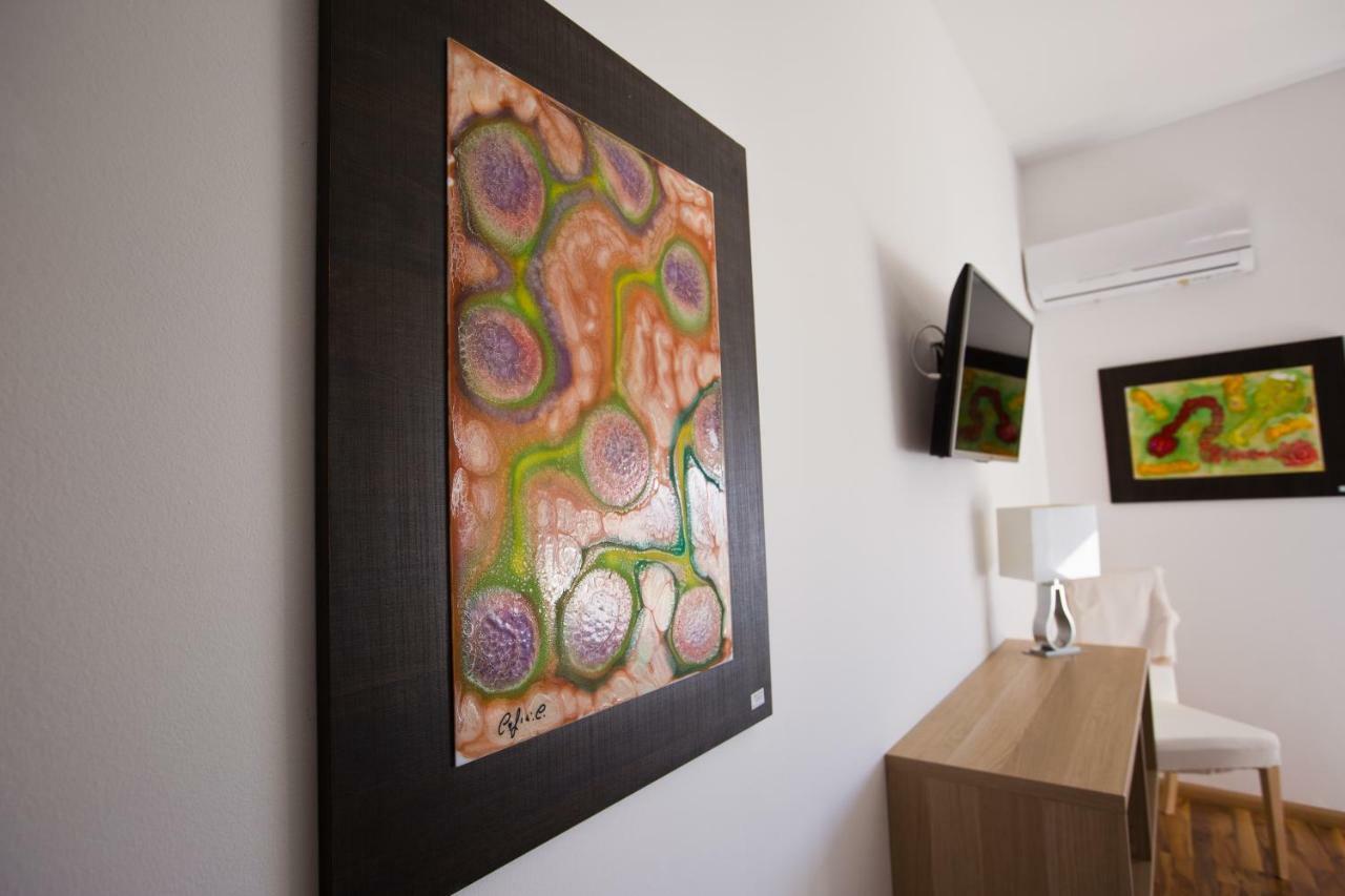 Experience Il Paesino Hotell Licodia Eubea Exteriör bild