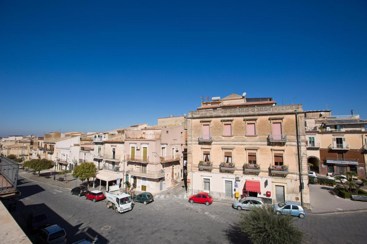 Experience Il Paesino Hotell Licodia Eubea Exteriör bild